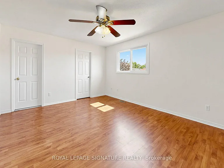1634 Fairfield Cres #MAIN — Photo 18