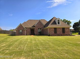 2123 College Rd, Southaven, MS 38672