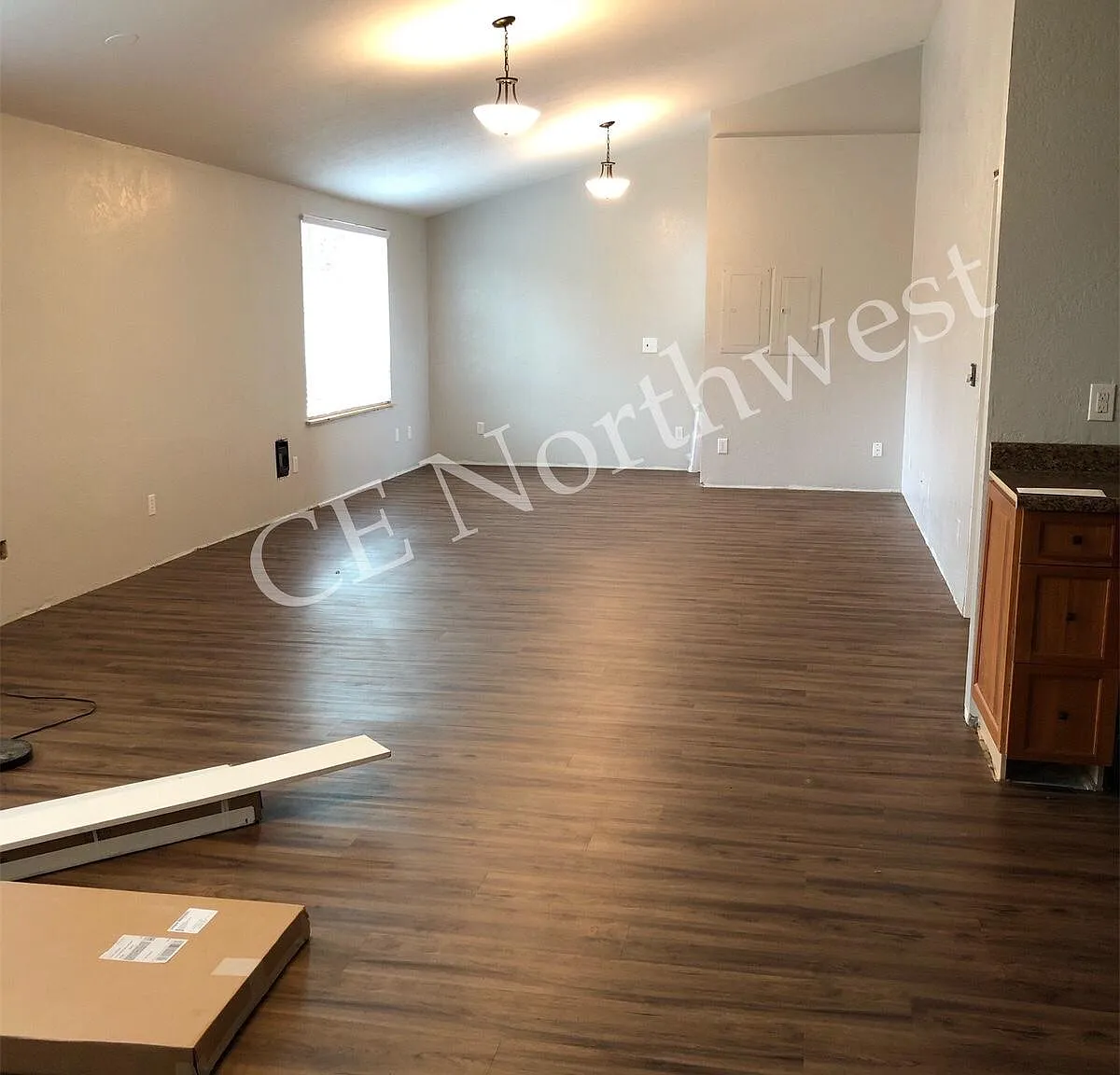 407 2nd St SE — Photo 4