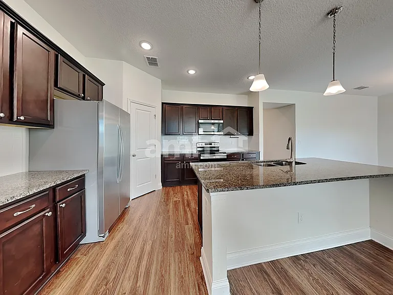 2470 Ixora Ct — Photo 4