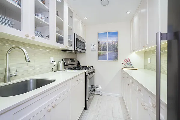 Sold by Residence Resource | media 6