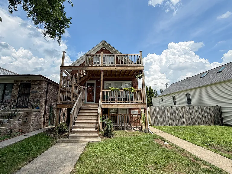 5714 W Grover St #1 — Photo 1