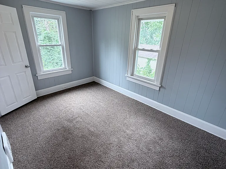 317 Arch Ave SE — Photo 11