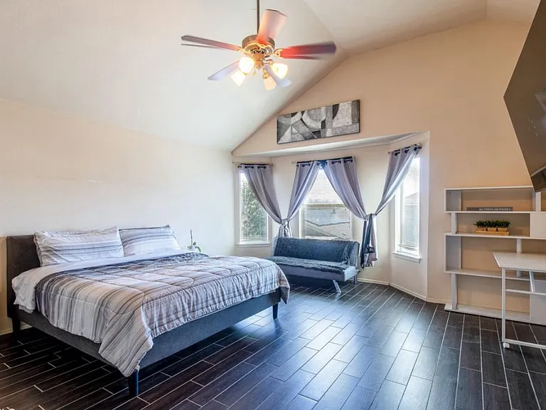 424 Sonaran Ct — Photo 9