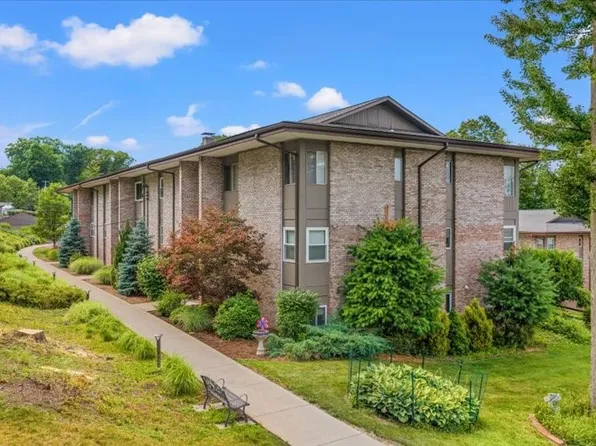 201 Evergreen St APT 4-3E, Vestal, NY 13850