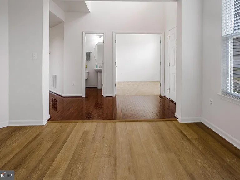 4 Cornerstone Dr — Photo 9
