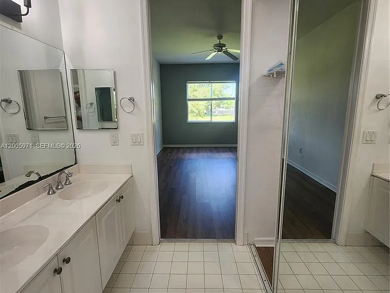 3600 Oaks Clubhouse Dr #206 — Photo 80