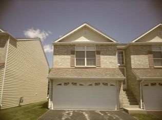 1497 Stonefield Dr, Dekalb, IL 60115