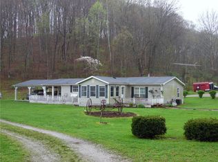 4358 Reed Hollow Rd, Nashville, IN 47448