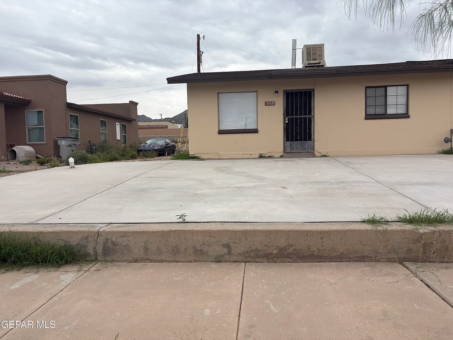 2 bed, 1.0 bath, 760 sqft, $990 — Photo 3