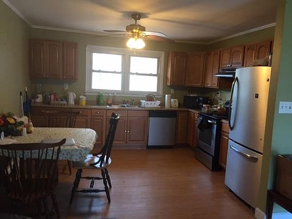 5th image of 28 Garfield Ave