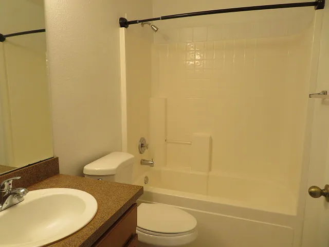 1040 Winding Water Way — Photo 11