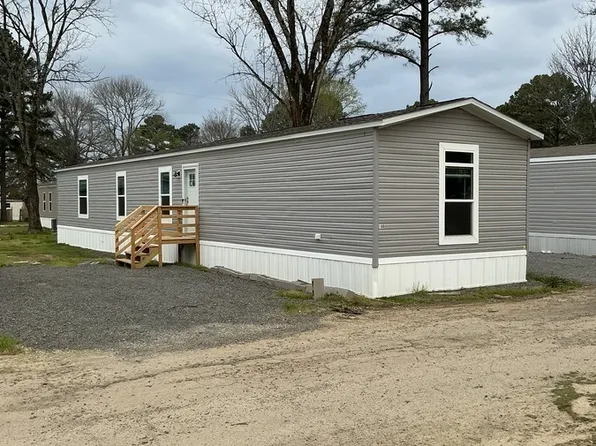 475 E Robins St, Conway, AR