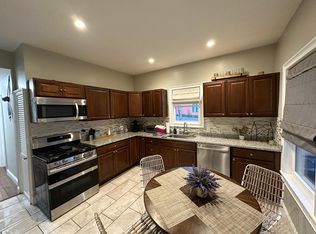 4 Shelby St #1A, Boston, MA 02128