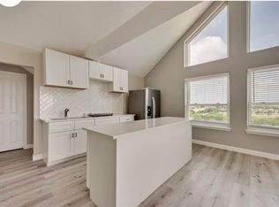 1803 Old Oak Dr #C, Arlington, TX 76012