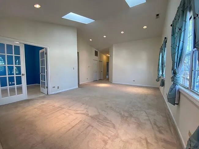 3 bed, 1800 sqft, $2,900 — Photo 4