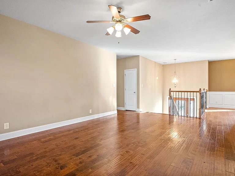955 Terraceside Cir — Photo 8