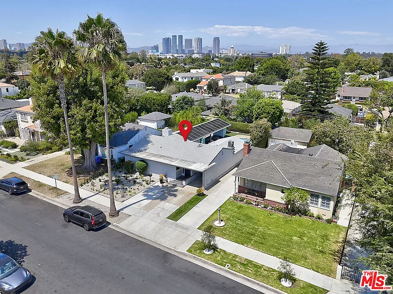 2672 Veteran Ave — Photo 35