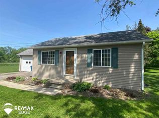 2534 N McKinley Rd, Flushing, MI 48433
