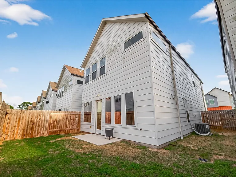4418 Bora Bora Ln — Photo 40