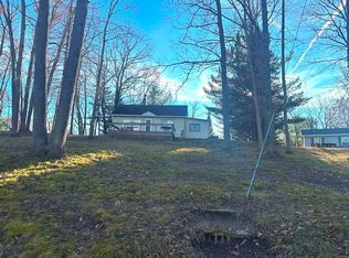 662 Lakeview Dr, Harrison, MI 48625