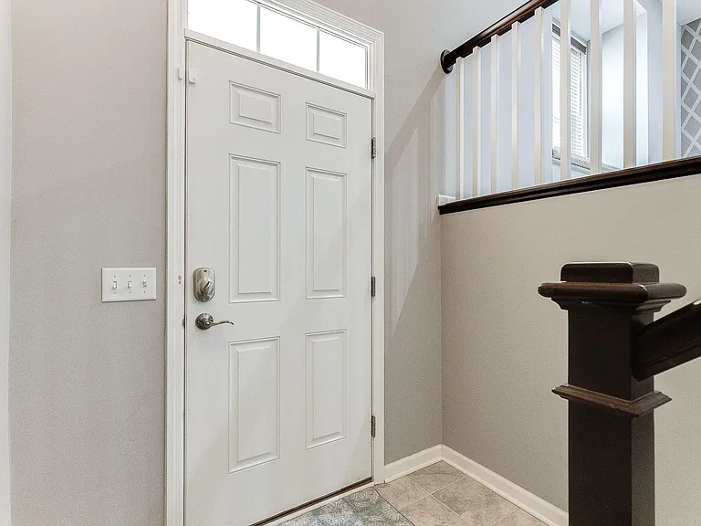 8974 SW Village Loop — Photo 11