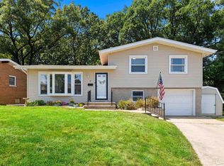 5 Foster Ct, Bartonville, IL 61607