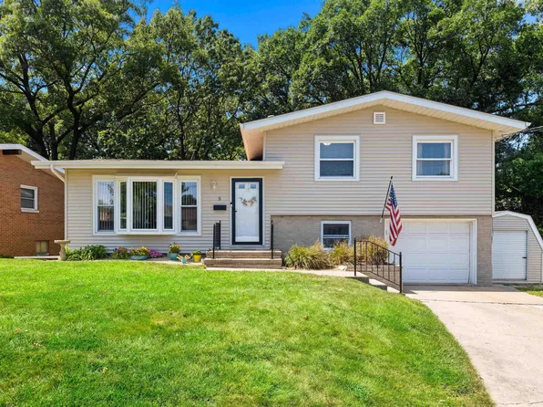 5 Foster Ct, Bartonville, IL 61607