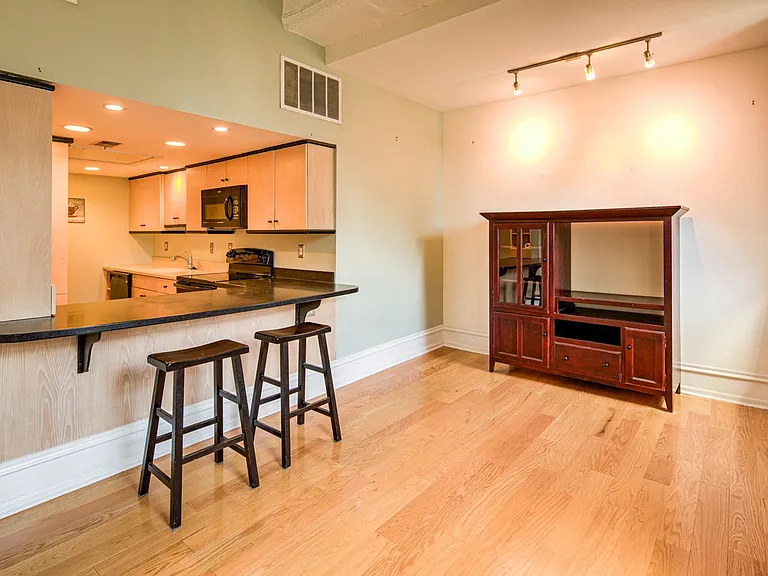 2400 Baynard Blvd #3 — Photo 7