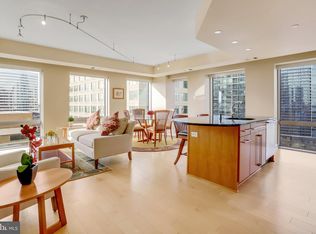 1111 19th St N APT 2007, Arlington, VA 22209