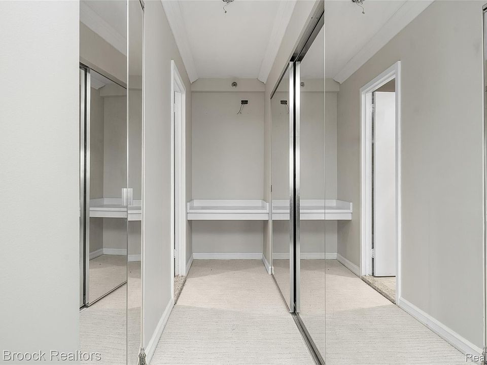 5000 Town Ctr Suite 2605, photo 28