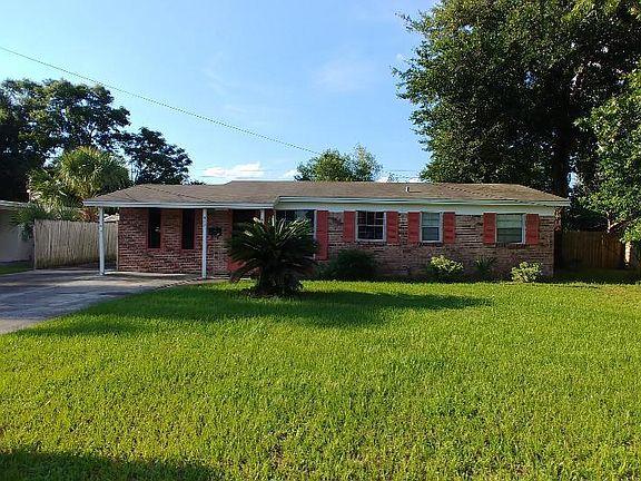 3rd image of 615 Renne Dr N