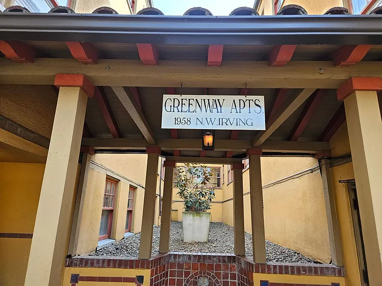 Greenway Apartments — Photo 6