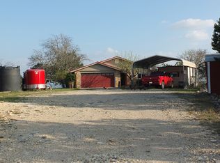 171 Vine St, Kerrville, TX 78028