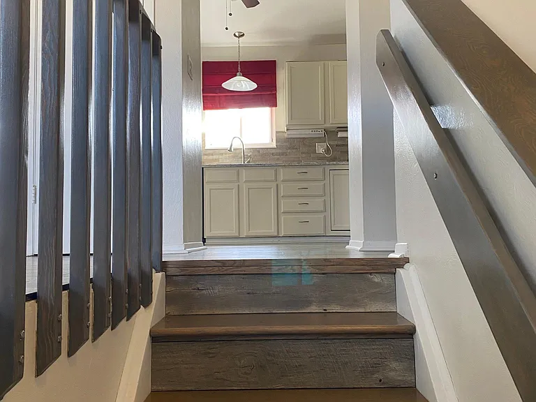 325 Catalina Dr — Photo 31
