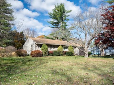 2 Old Grays Bridge Road, Brookfield, CT, 06804