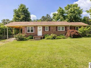 1667 Irvin Cobb Rd, Murray, KY 42071