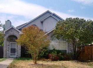 513 Picketts Dr, Mesquite, TX 75149