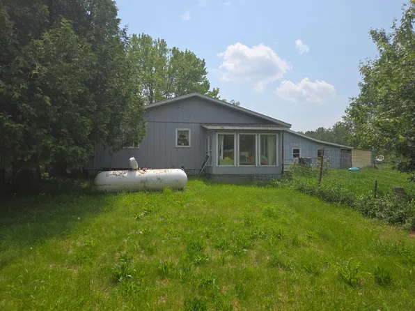 1976 19 Mile Rd, Barryton, MI 49305