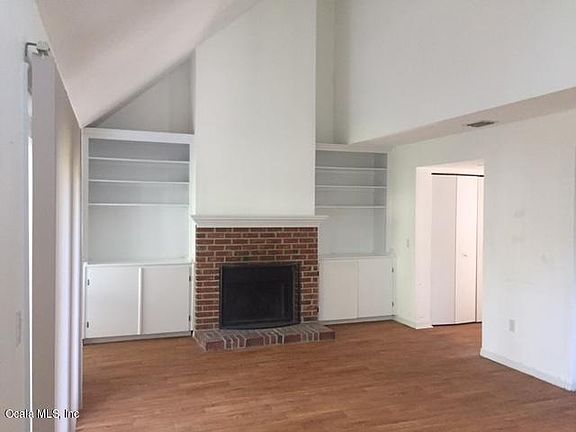 3rd image of 1621 NE 2nd St APT 404