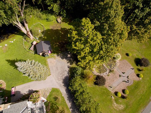 4th image of 5782 Sacandaga Rd