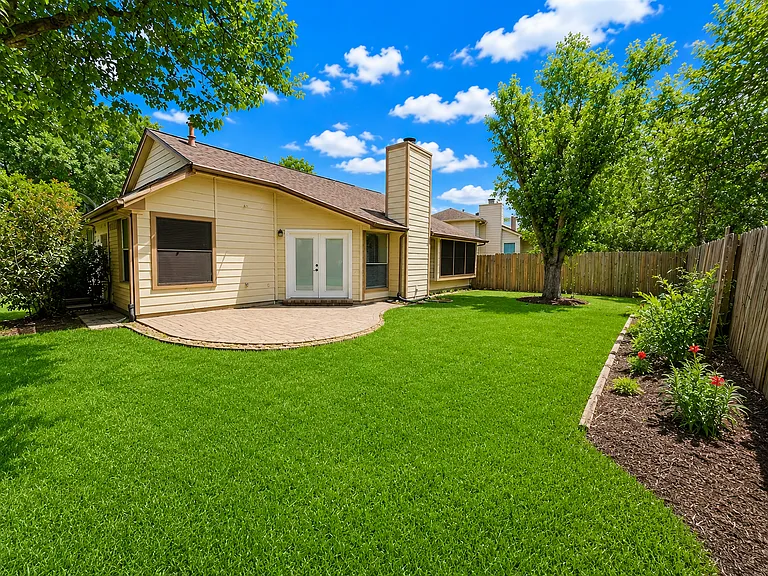 2910 Pioneer Pass — Photo 40