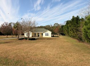 91 Crawford Rd, Cowarts, AL 36321
