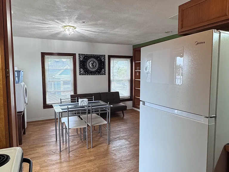 438 Pleasant St #3 — Photo 9