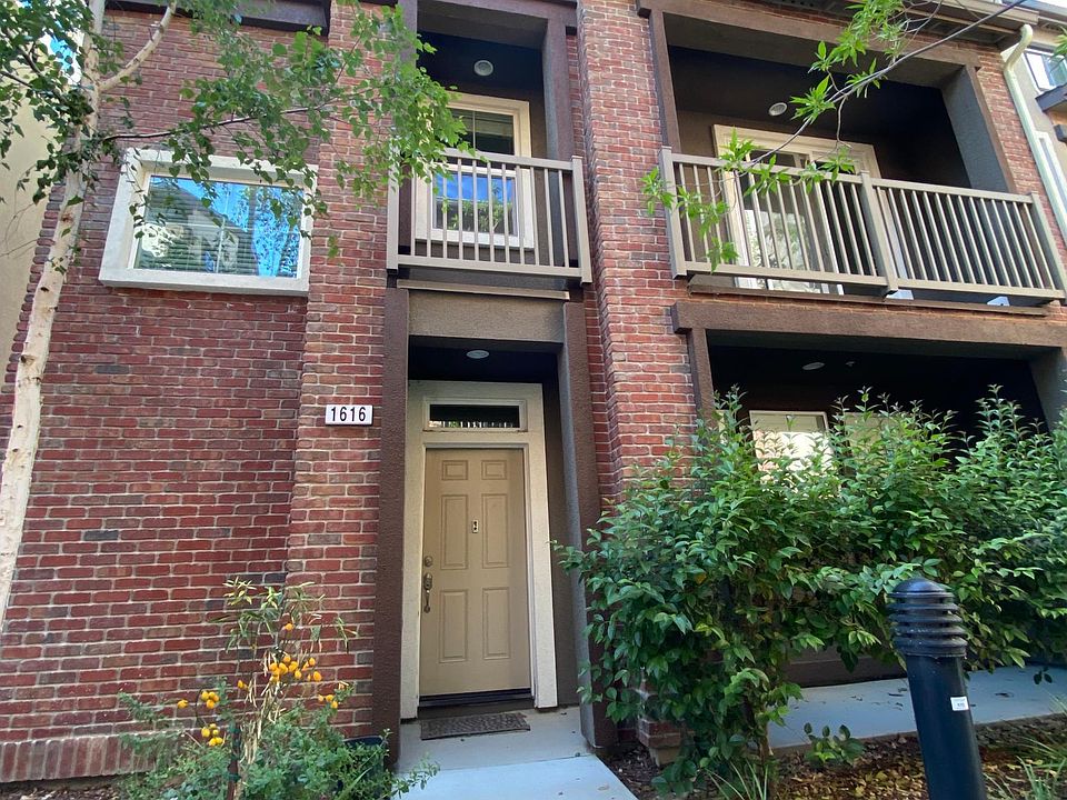 1st image of 1616 Vendre Pl