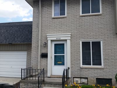 4418 Fifteen Mile Rd, Sterling Heights, MI, 48310