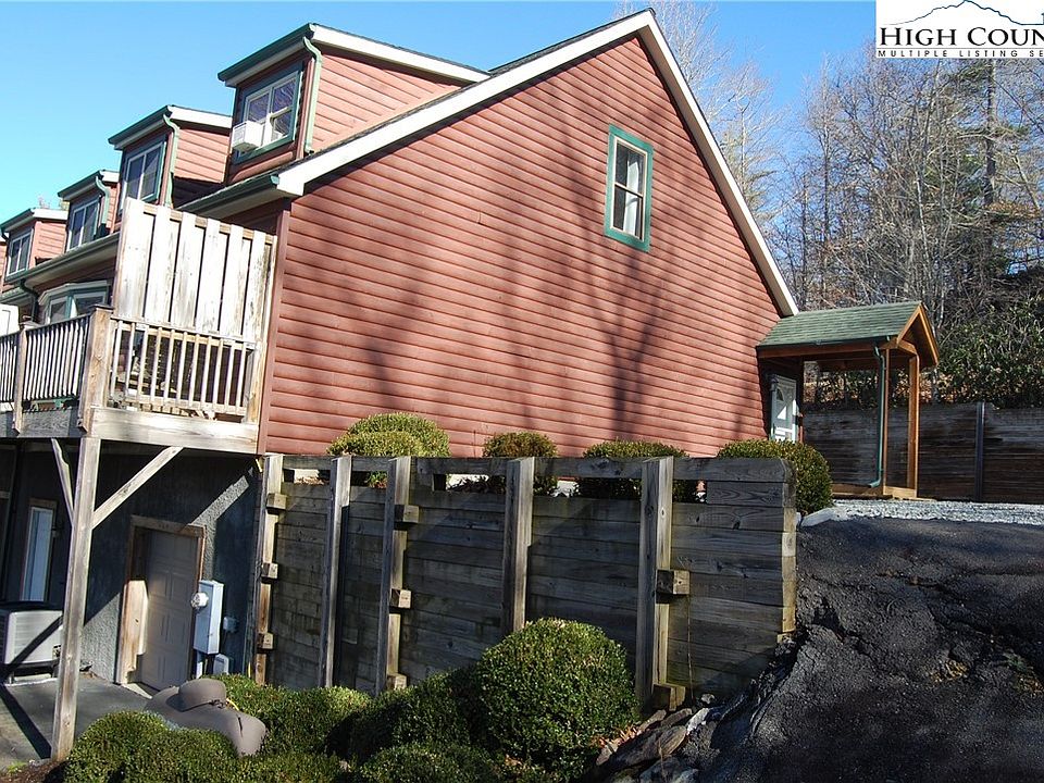 1st image of 11 Golfview Lane #7