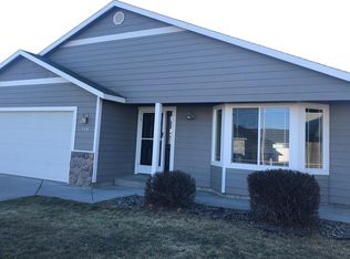 110 N Glacier St, Moxee, WA 98936