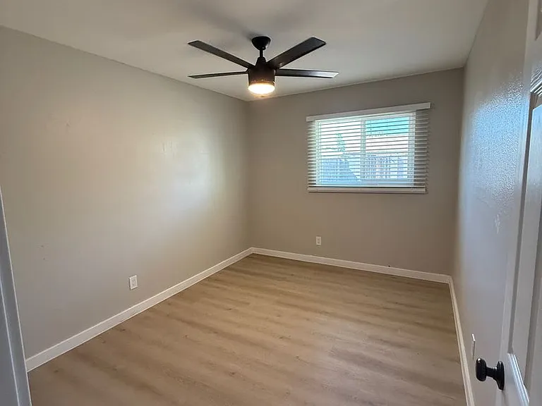 316 E Dunbar Dr — Photo 15