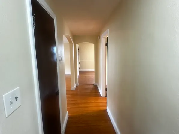 296 Wood Ave APT 2, Hyde Park, MA 02136